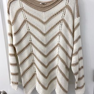 BEAUTIFUL crocheted sweater.